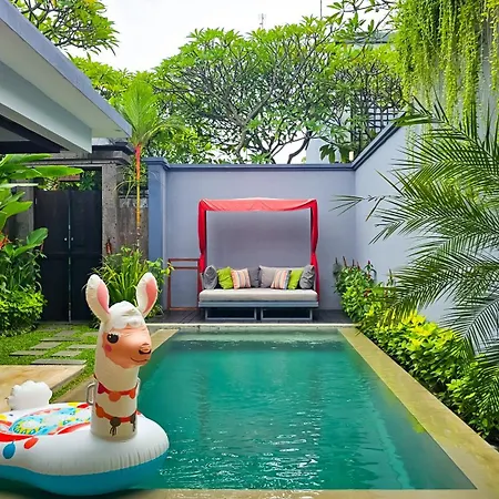Seminyak Icon - By Karaniya Experience - Chse Certified Villa Exterior photo